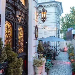 Conacul Coroanei Luxury Boutique ***** Бухарест
