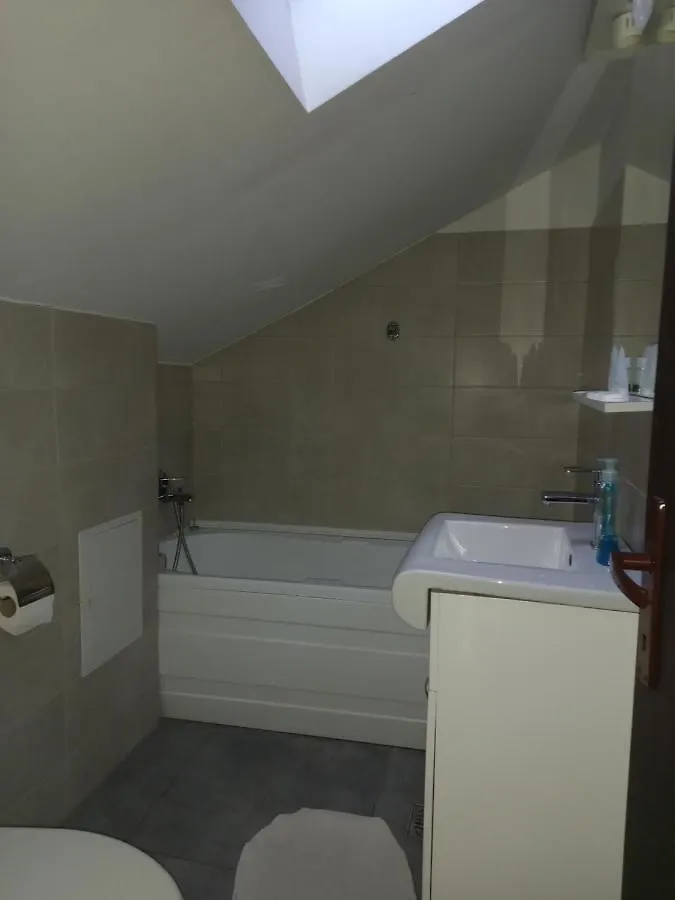 Villa Zorba Bukarest Pensionat