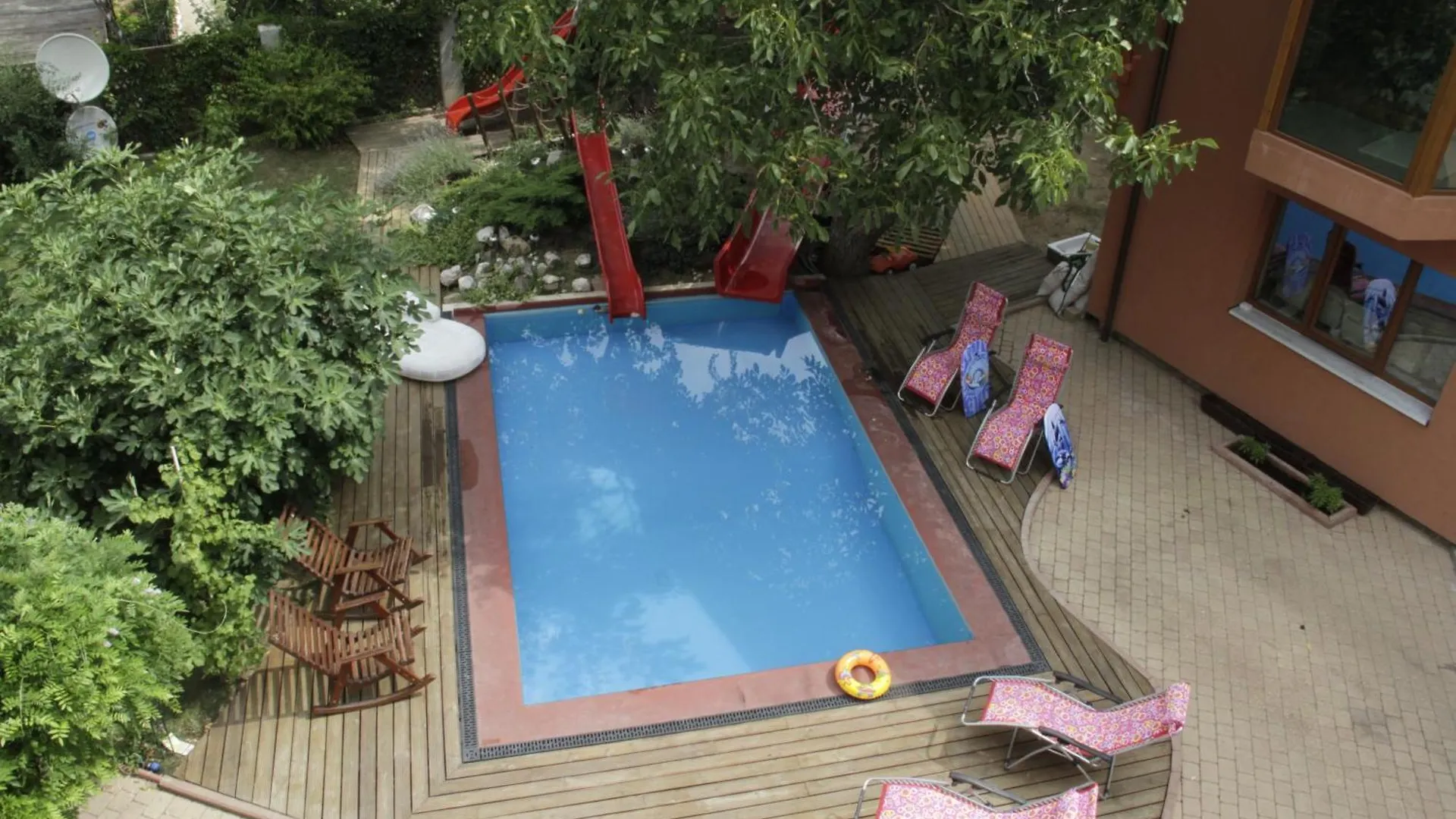 Villa Zorba Bukarest Pensionat
