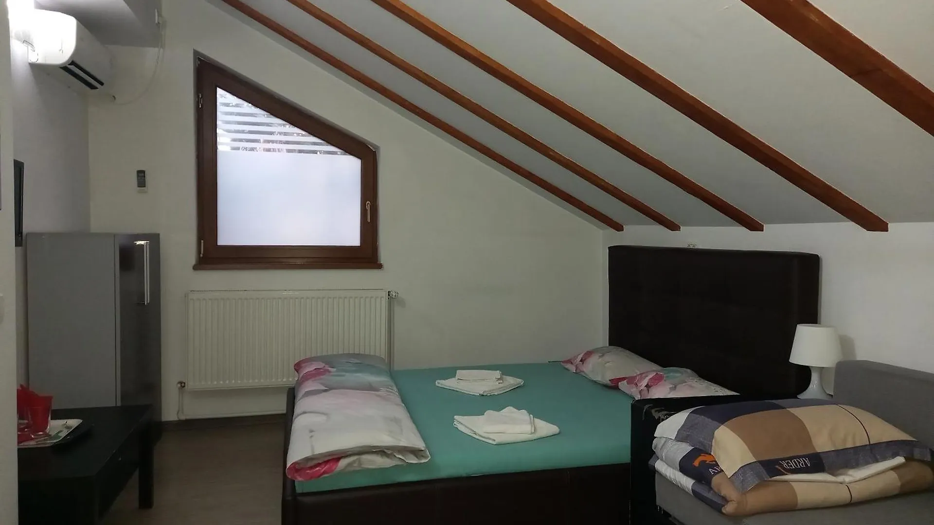 Villa Zorba Bukarest Pensionat