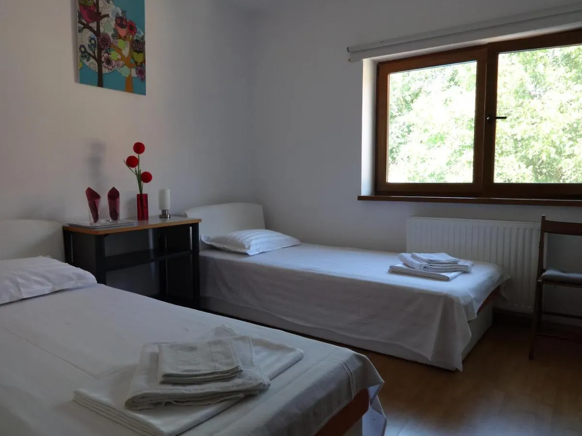 Villa Zorba Bukarest Pensionat