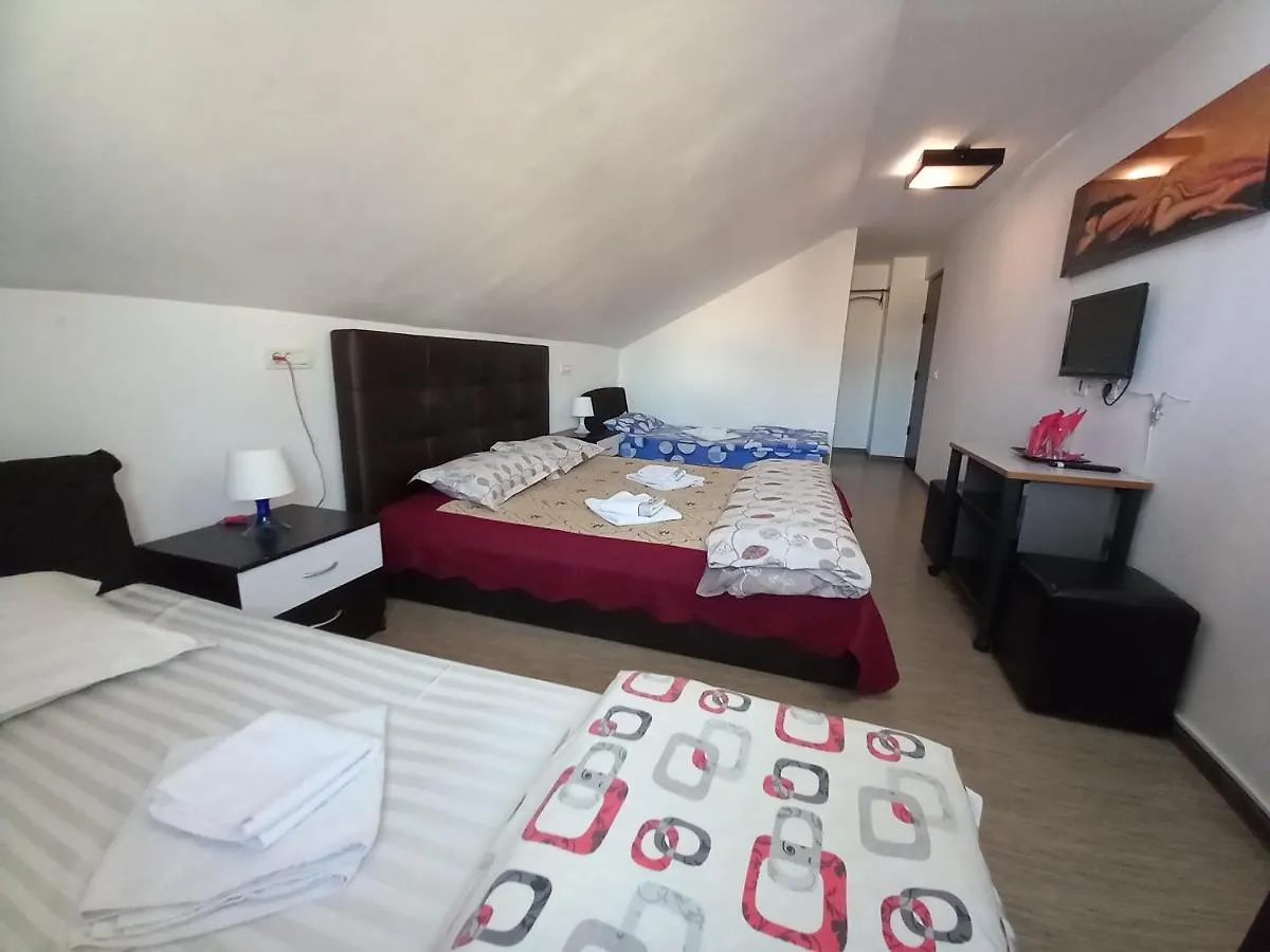 Villa Zorba Bükreş Konukevi